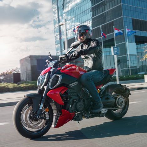 Photo illustrant Diavel