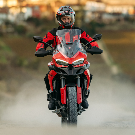 Photo illustrant Multistrada